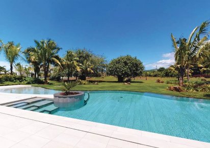 House / Villa - 4 Bedrooms - 580 m²