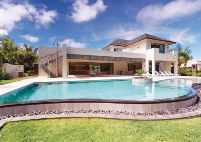 House / Villa - 4 Bedrooms - 580 m²