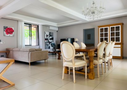 House / Villa - 4 Bedrooms - N.S m²