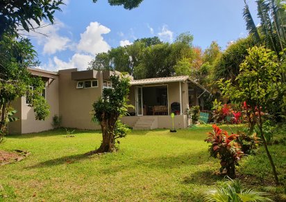 House / Villa - 5 Bedrooms - 279 m²