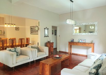 House / Villa - 5 Bedrooms - 279 m²