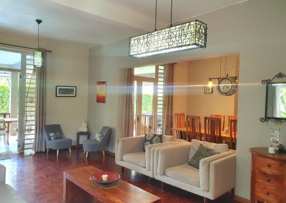 House / Villa - 5 Bedrooms - 279 m²