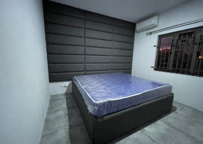 House / Villa - 5 Bedrooms - 325 m²