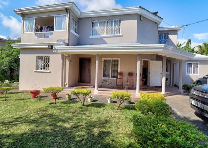 House / Villa - 5 Bedrooms - 340 m²