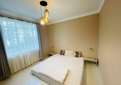 House / Villa - 5 Bedrooms - 346 m²