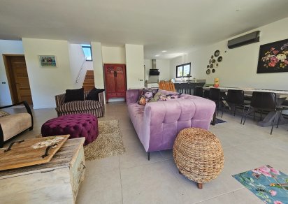 House / Villa - 5 Bedrooms - 350 m²
