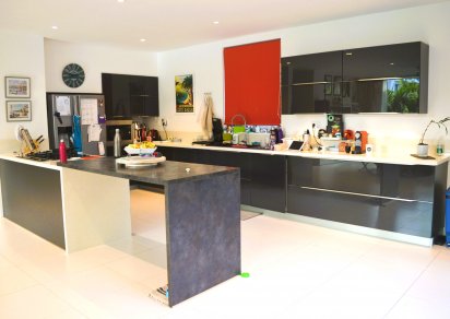 House / Villa - 5 Bedrooms - 360 m²