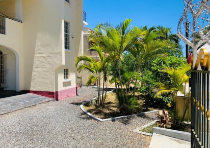 House / Villa - 5 Bedrooms - 399 m²