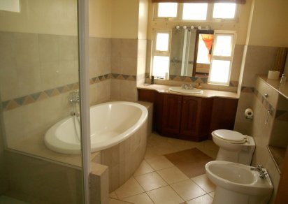 House / Villa - 5 Bedrooms - 400 m²