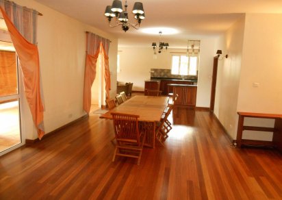 House / Villa - 5 Bedrooms - 400 m²