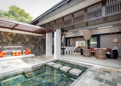 House / Villa - 5 Bedrooms - 415 m²