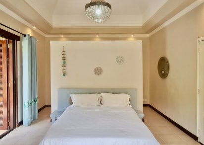 House / Villa - 5 Bedrooms - 420 m²