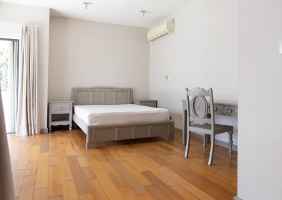 House / Villa - 5 Bedrooms - 450 m²