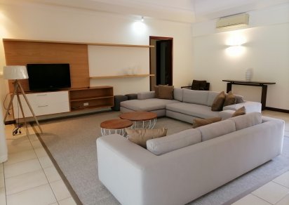 House / Villa - 5 Bedrooms - 541 m²