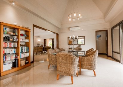 House / Villa - 5 Bedrooms - 594 m²