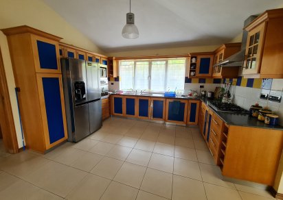 House / Villa - 5 Bedrooms - 600 m²