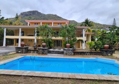 House / Villa - 5 Bedrooms - 600 m²