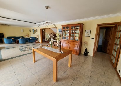 House / Villa - 5 Bedrooms - 600 m²