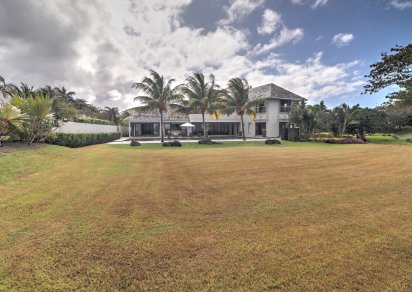House / Villa - 5 Bedrooms - 610 m²