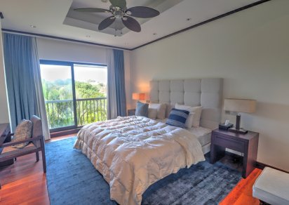 House / Villa - 5 Bedrooms - 610 m²