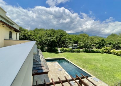 House / Villa - 5 Bedrooms - 640 m²