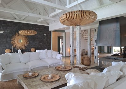 House / Villa - 5 Bedrooms - 770 m²