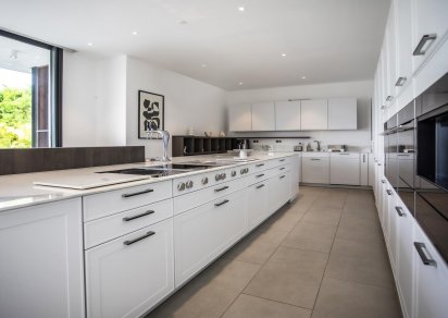 House / Villa - 5 Bedrooms - 800 m²