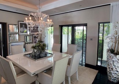 House / Villa - 5 Bedrooms - N.S m²