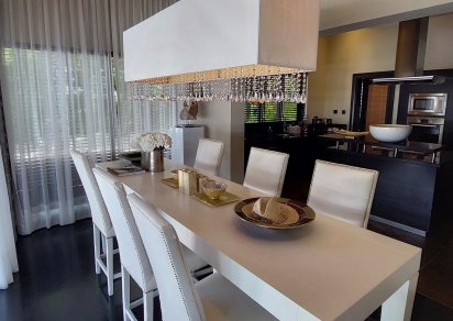 House / Villa - 5 Bedrooms - N.S m²