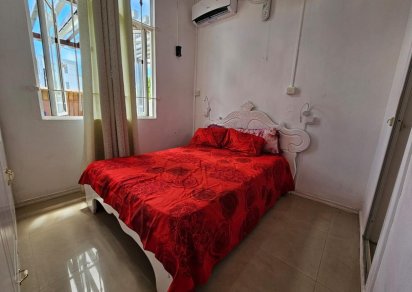House / Villa - 6 Bedrooms - 300 m²