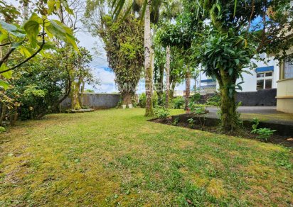 House / Villa - 6 Bedrooms - 316 m²