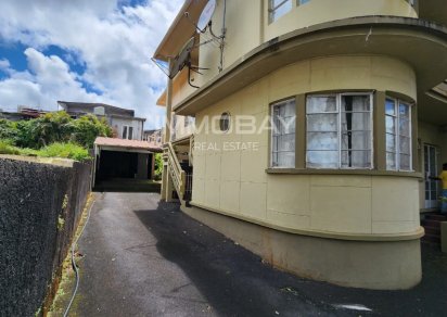 House / Villa - 6 Bedrooms - 316 m²
