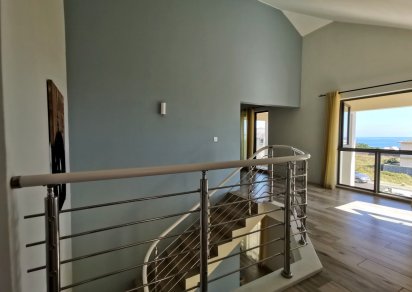 House / Villa - 6 Bedrooms - 330 m²