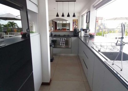 House / Villa - 7 Bedrooms - 600 m²