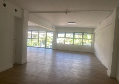 Local Commercial - 142 m²