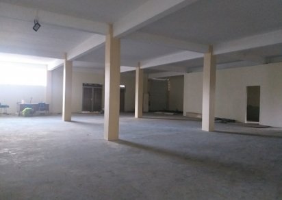 Local Commercial - 605 m²