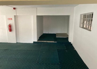 Local Commercial - 84 m²