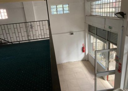 Local Commercial - 84 m²