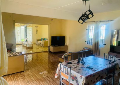 Maison/Villa - 3 chambres - 180 m²