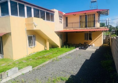Maison/Villa - 3 chambres - 180 m²