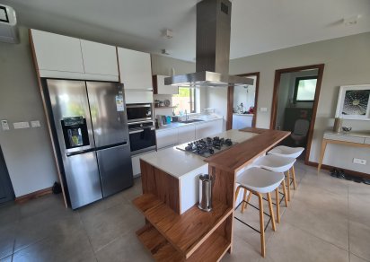 Maison/Villa - 3 chambres - 188 m²