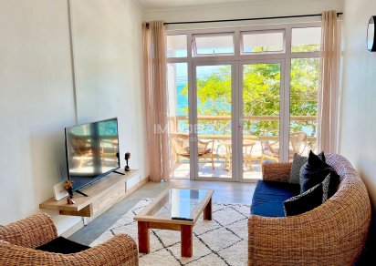 Maison/Villa - 3 chambres - 1900 p²