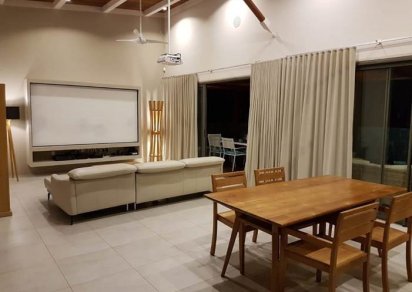 Maison/Villa - 3 chambres - 200 m²