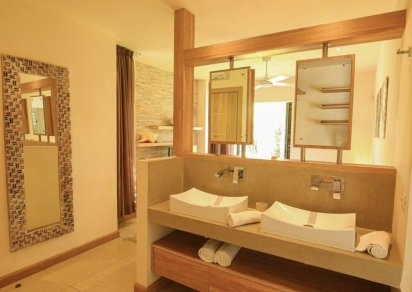 Maison/Villa - 3 chambres - 222 m²