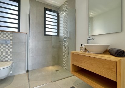 Maison/Villa - 3 chambres - 230 m²