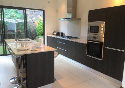 Maison/Villa - 3 chambres - 245 m²
