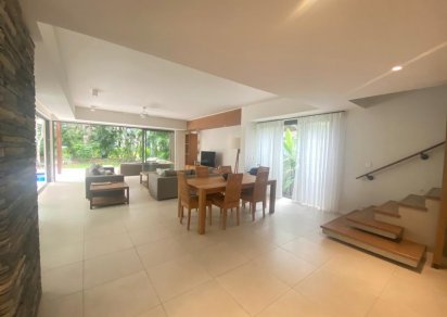 Maison/Villa - 3 chambres - 246 m²