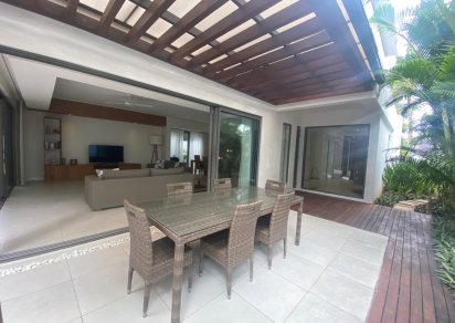 Maison/Villa - 3 chambres - 246 m²
