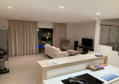 Maison/Villa - 3 chambres - 2500 p²