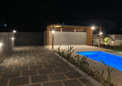 Maison/Villa - 3 chambres - 2500 p²